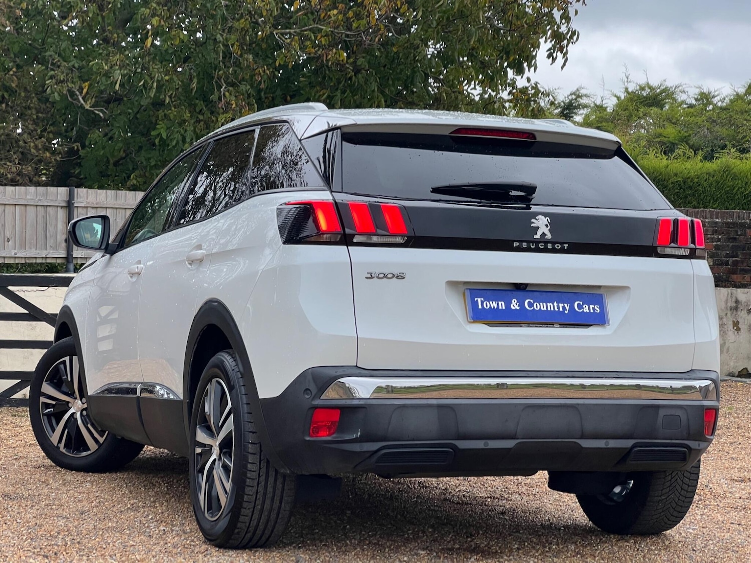 Used Peugeot 3008 2018 for sale - 76823890: Photo 8