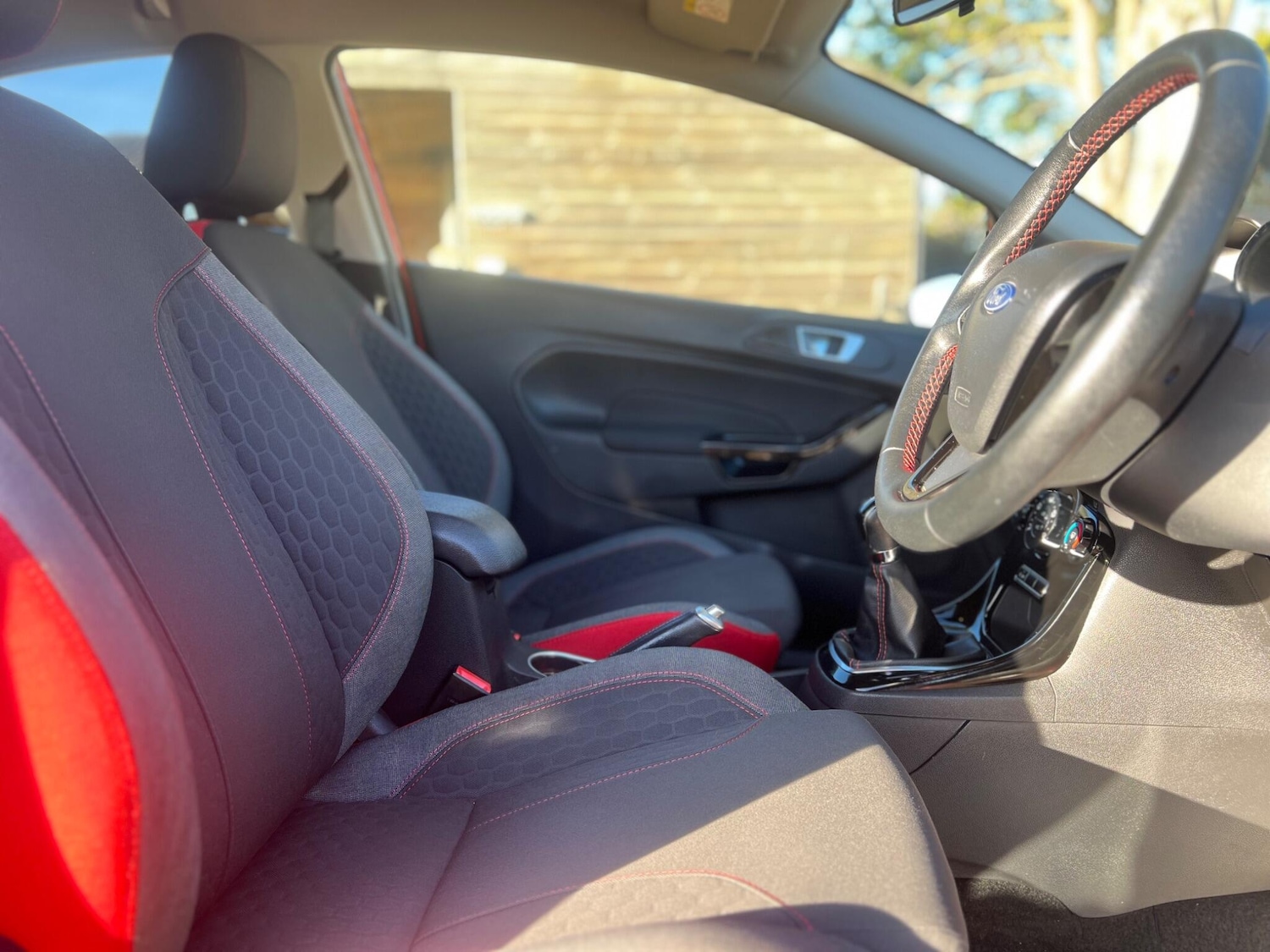 Used Ford Fiesta 2015 for sale - 76975692: Photo 22