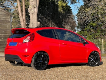 Used Ford Fiesta 2015 for sale - 76975692: Photo