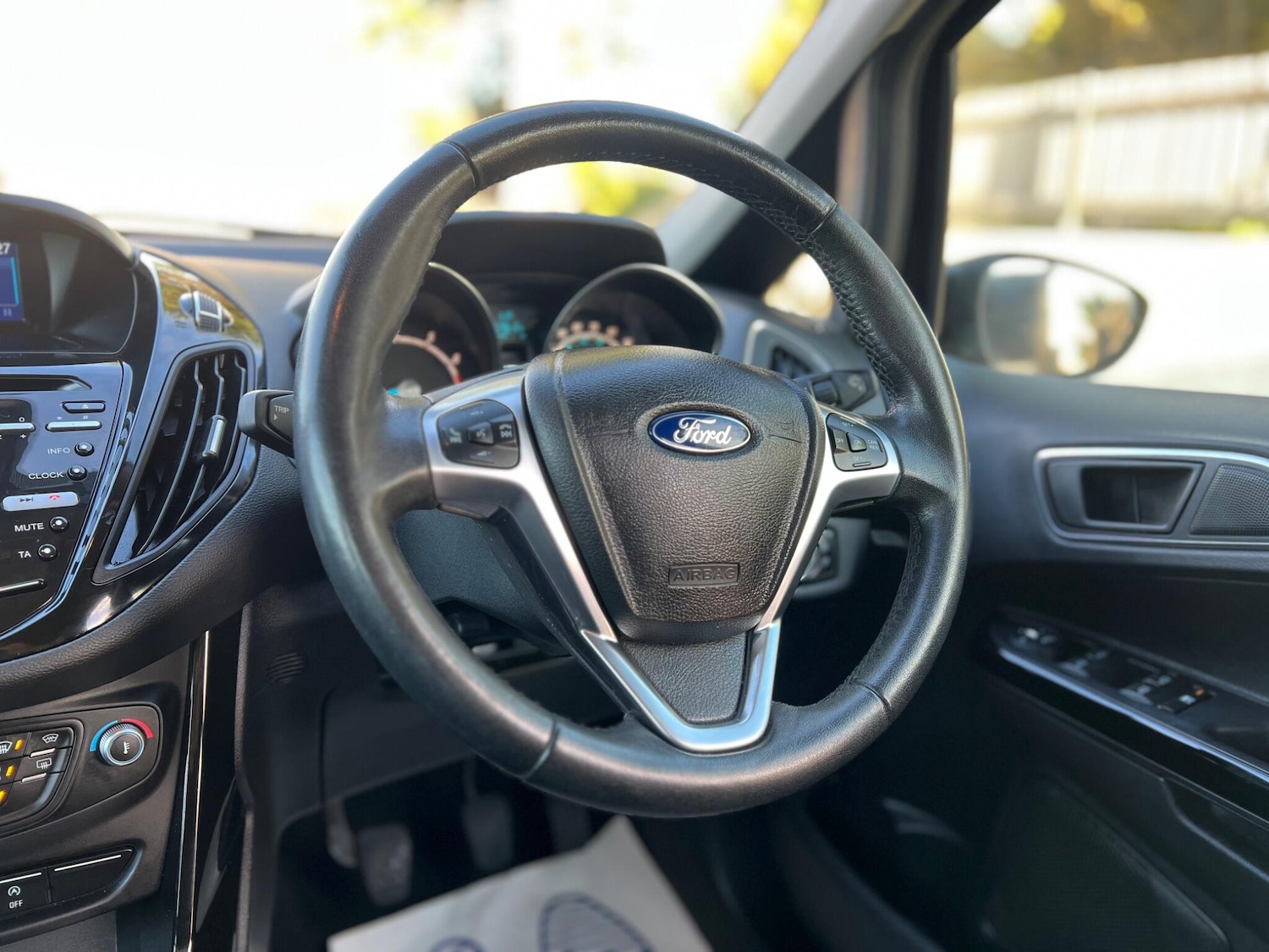 Used Ford B-MAX 2014 for sale - 76691132: Photo 29