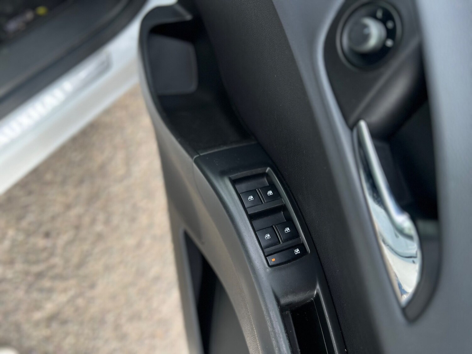 Used Vauxhall Meriva 2011 for sale - 77902666: Photo 29