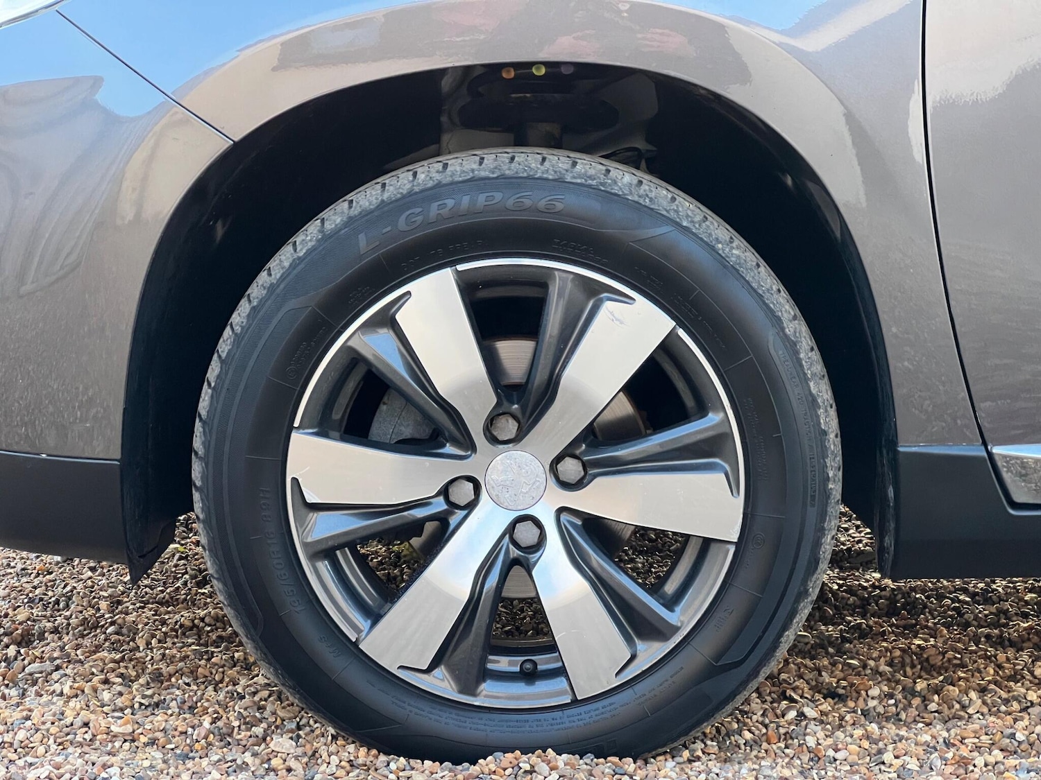 Used Peugeot 2008 2015 for sale - 77103527: Photo 18