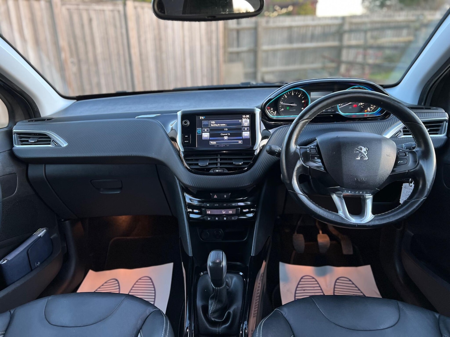 Used Peugeot 2008 2015 for sale - 77103527: Photo 26