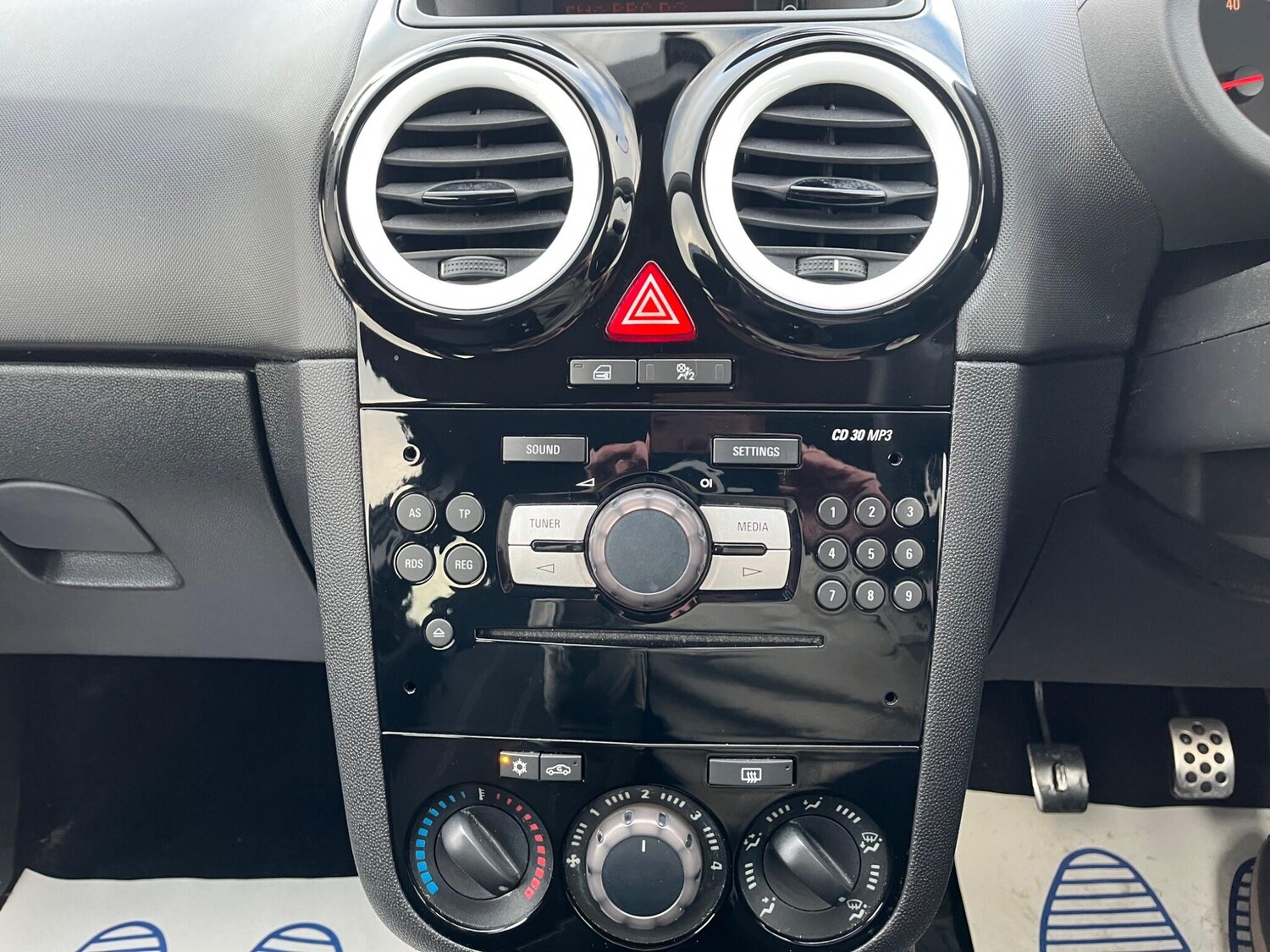 Used Vauxhall Corsa for sale - 77376046: Photo 16