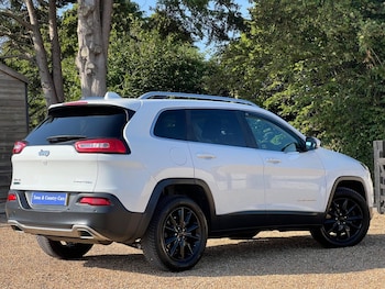 Used Jeep Cherokee 2015 for sale - 79150418: Photo