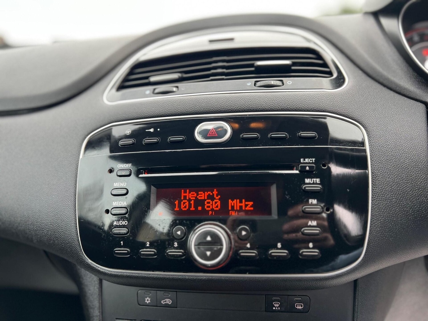 Used Fiat Punto 2014 for sale - 77515452: Photo 31