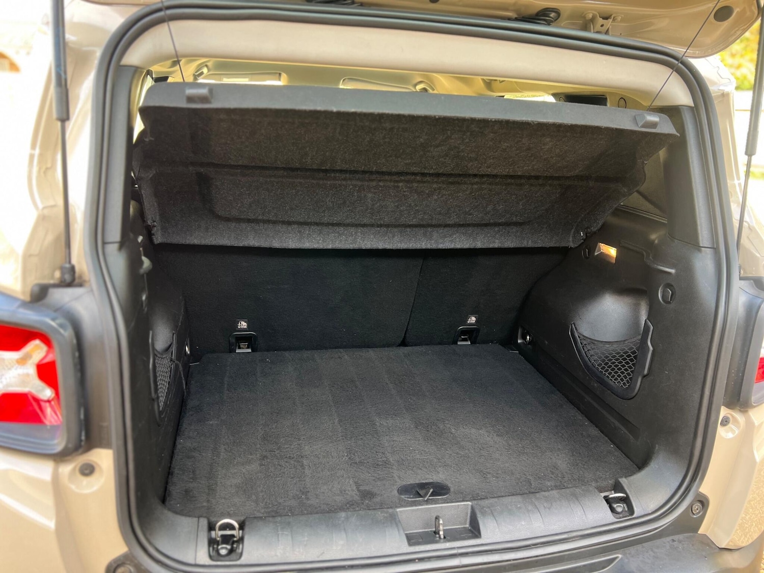 Used Jeep Renegade 2016 for sale - 76691124: Photo 39