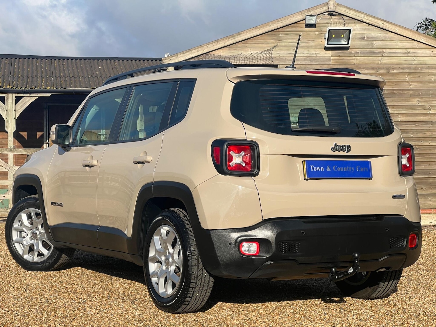 Used Jeep Renegade 2016 for sale - 76691124: Photo 8