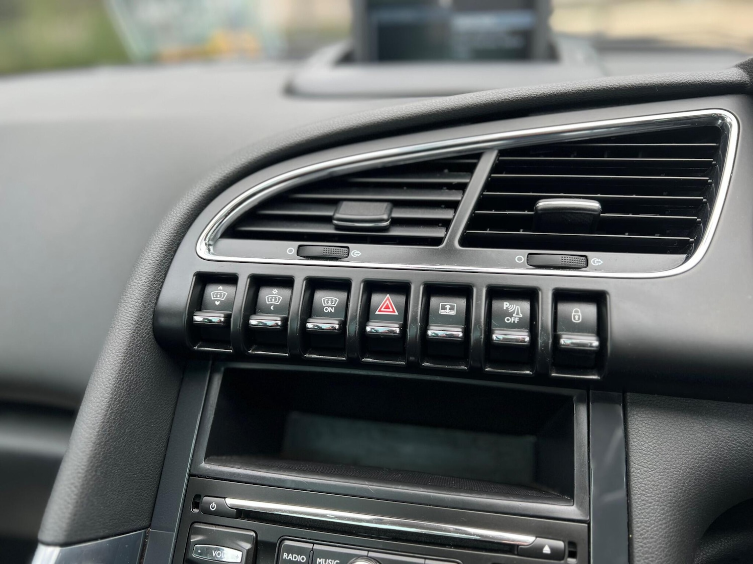 Used Peugeot 3008 2016 for sale - 76691126: Photo 37