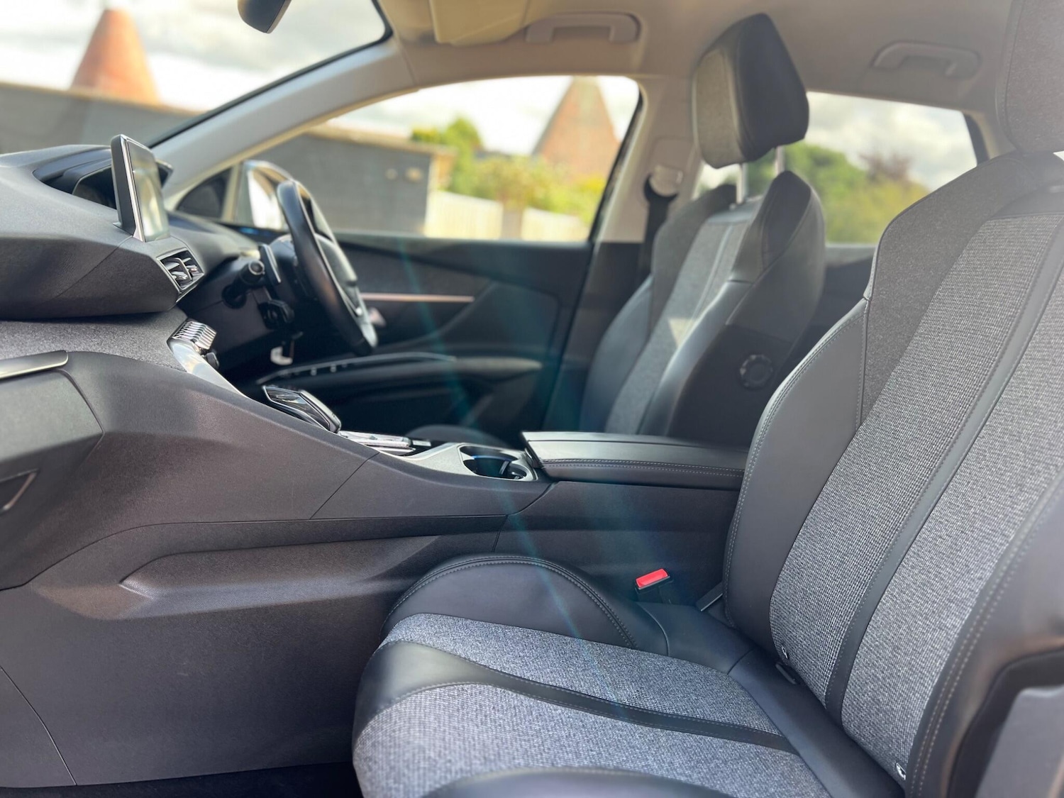 Used Peugeot 3008 2017 for sale - 76824016: Photo 22