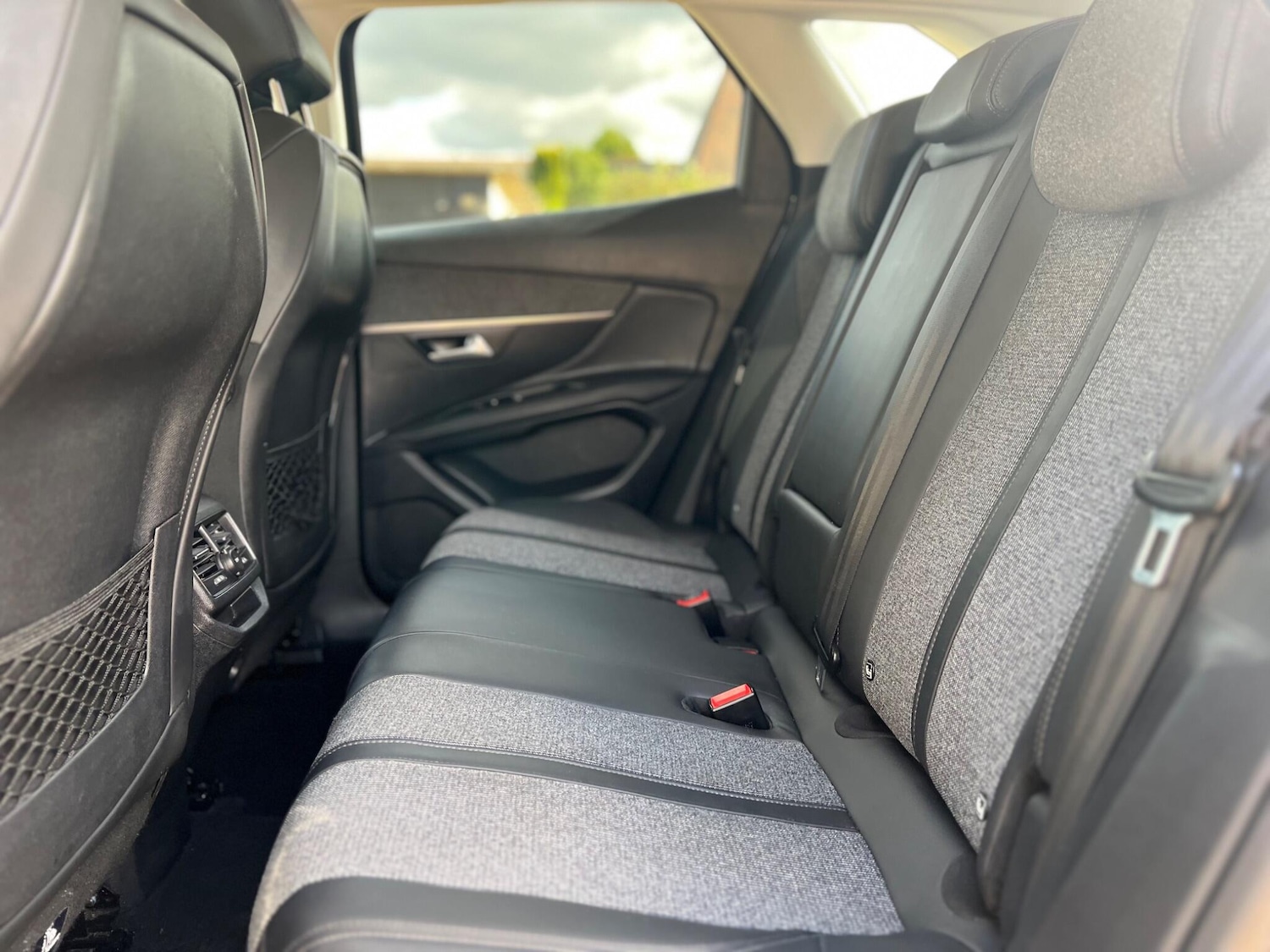 Used Peugeot 3008 2017 for sale - 76824016: Photo 24