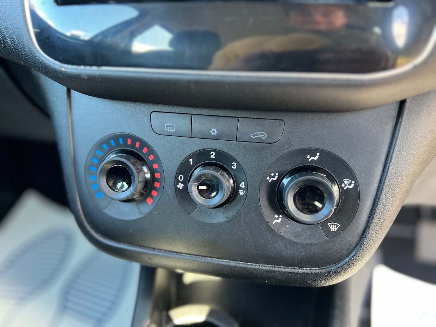 Used Fiat Punto 2014 for sale - 77557349: Photo 27