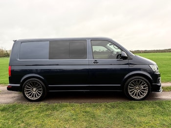 Used Volkswagen Transporter 2019 for sale - 77716494: Photo