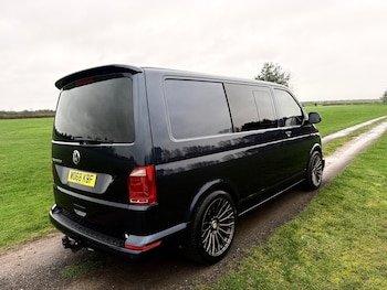 Used Volkswagen Transporter 2019 for sale - 77716494: Photo