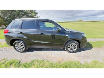 Used Suzuki Vitara 2017 for sale - 79817420: Photo