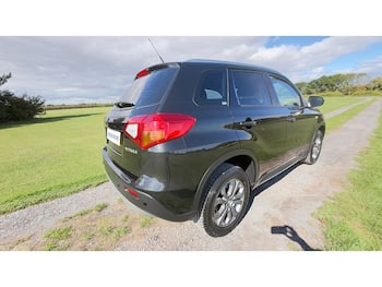 Used Suzuki Vitara 2017 for sale - 79817420: Photo