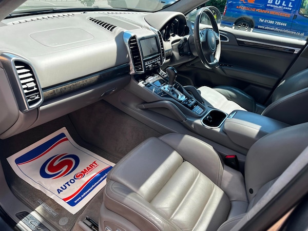 Used Porsche Cayenne 2010 for sale - 63078390: Photo 10