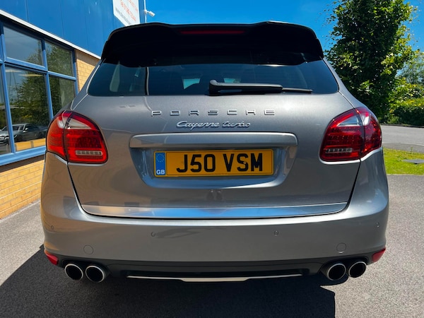 Used Porsche Cayenne 2010 for sale - 63078390: Photo 5