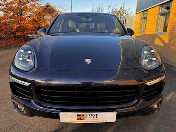 Used Porsche Cayenne 2017 for sale - 72873026: Photo