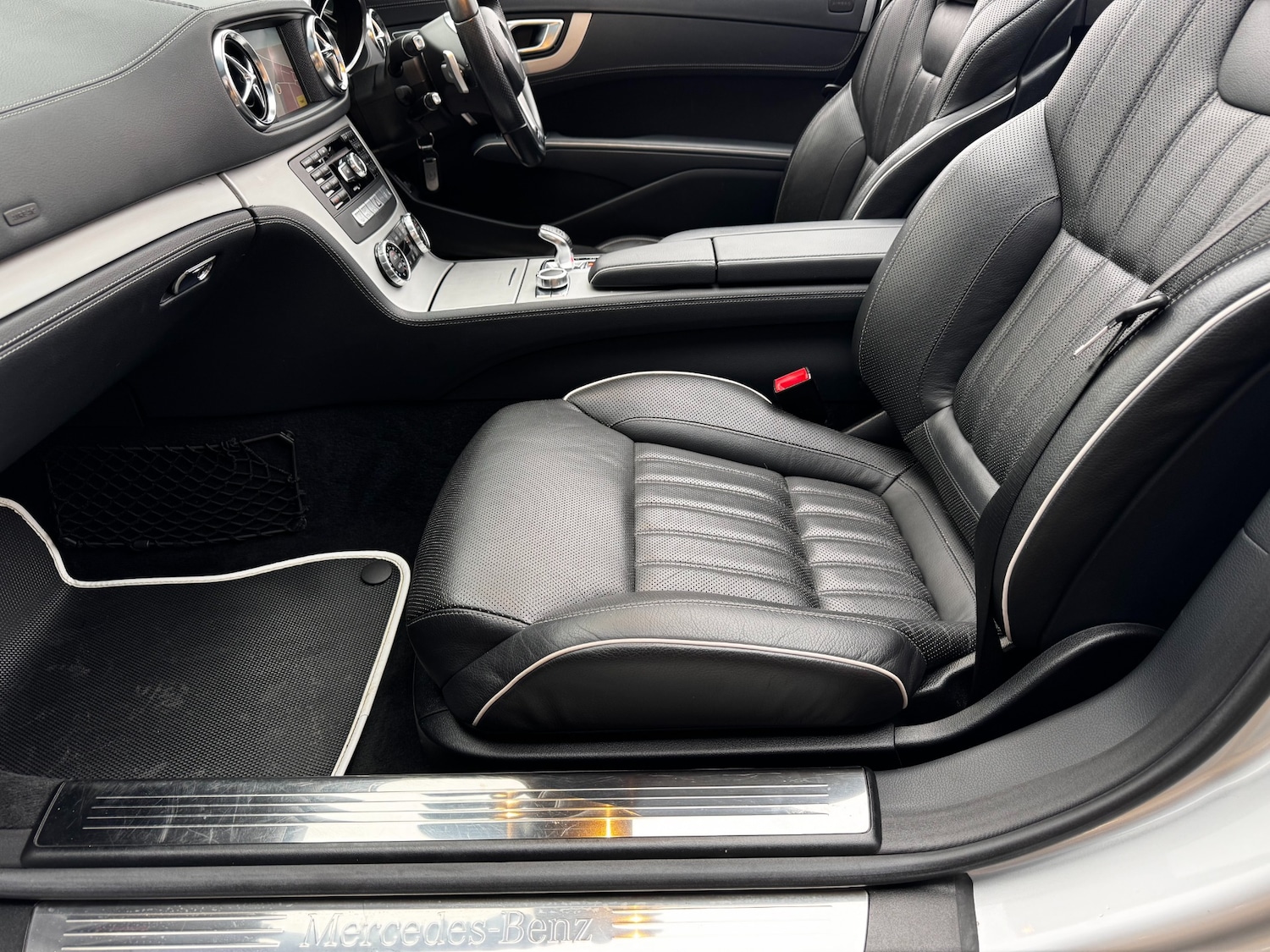 Used Mercedes-Benz SL 2012 for sale - 72776062: Photo 14