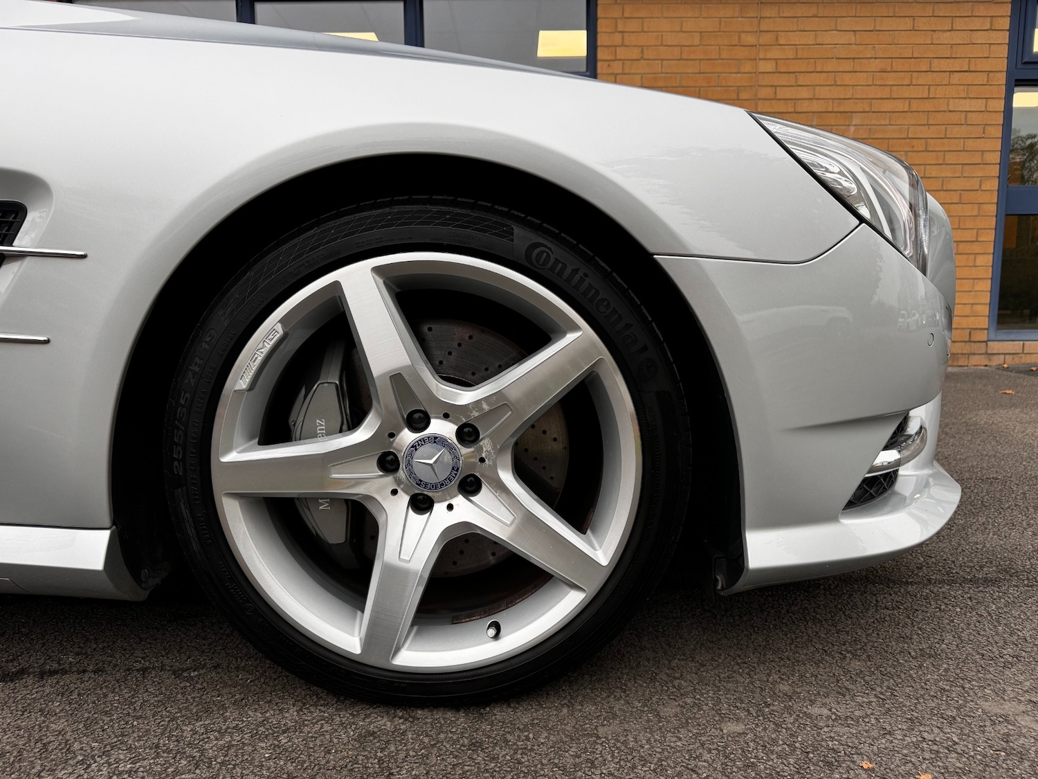 Used Mercedes-Benz SL 2012 for sale - 72776062: Photo 9