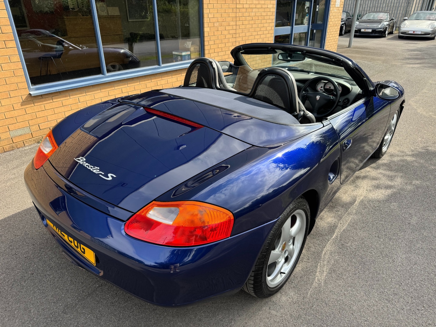 Vehicle 21