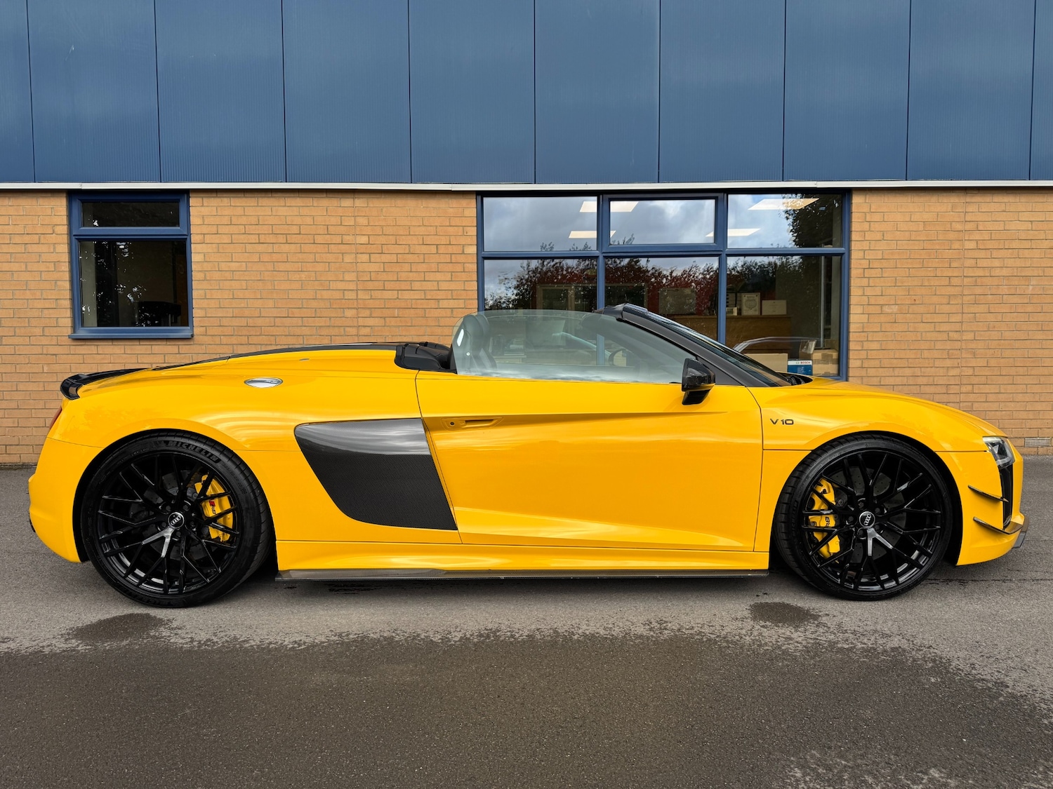 Used Audi R8 2016 for sale - 75995745: Photo 2