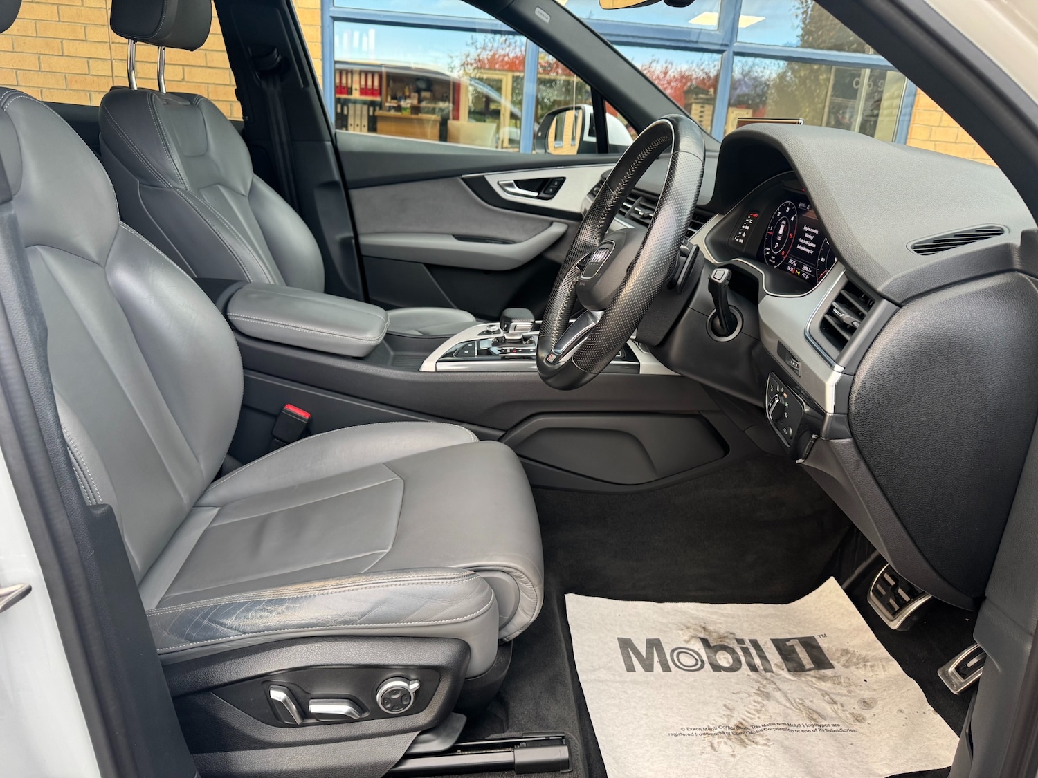 Used Audi Q7 2017 for sale - 76263592: Photo 10