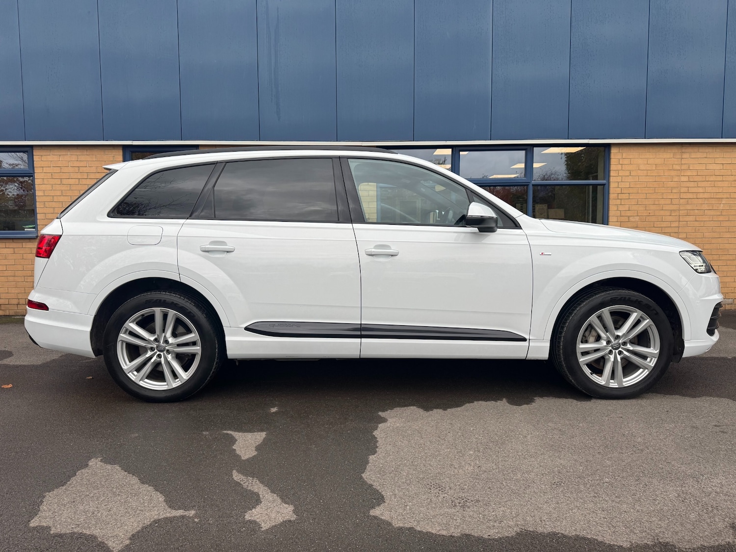 Used Audi Q7 2017 for sale - 76263592: Photo 2