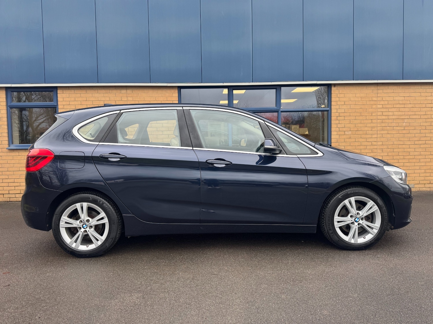 Used BMW 2 Series 2014 for sale - 77407098: Photo 2