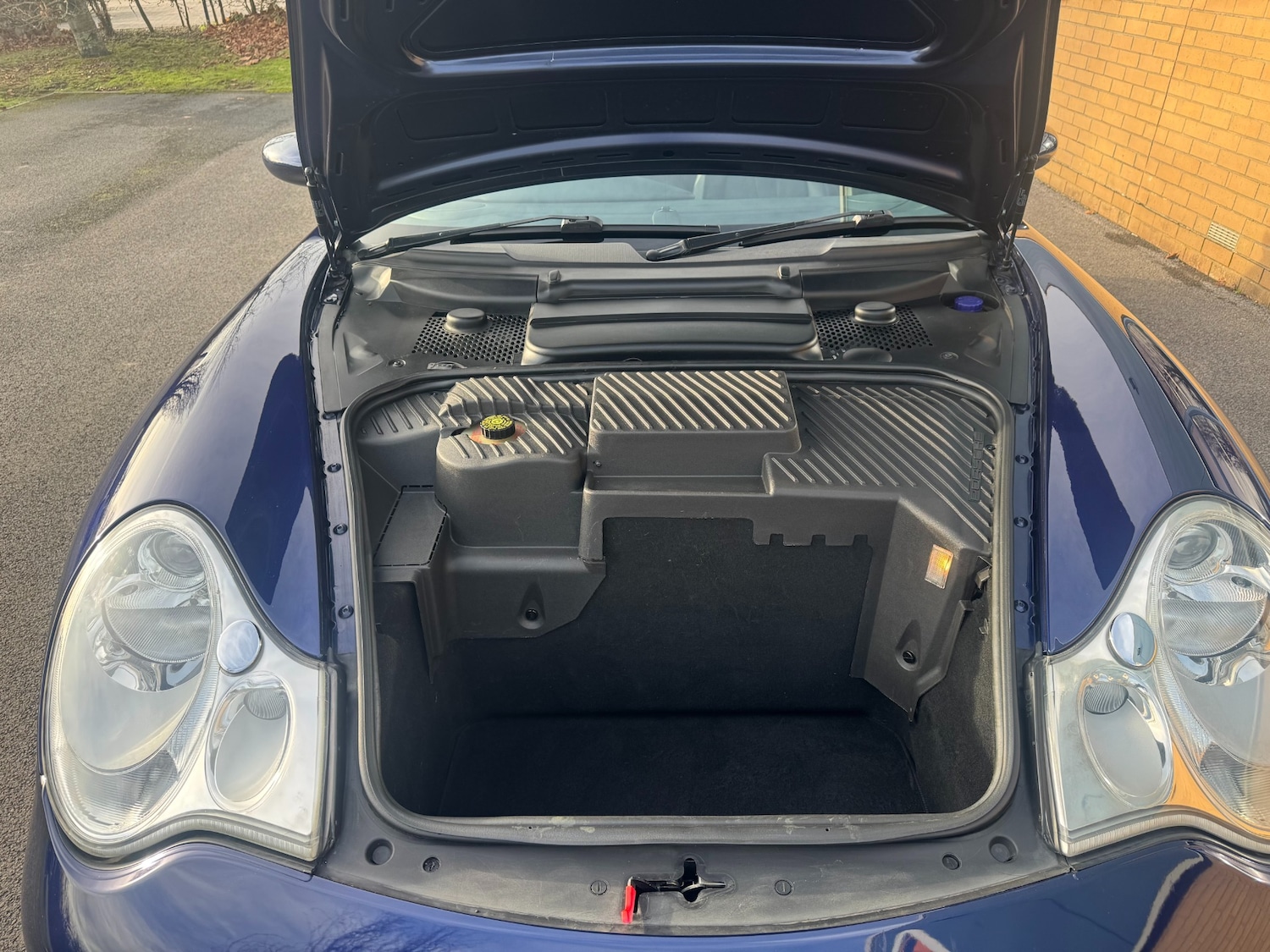 Used Porsche 911 2002 for sale - 76611690: Photo 18