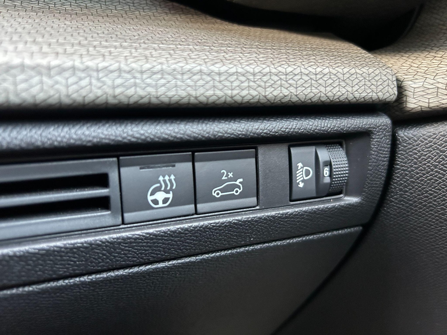 Used Citroen C5 X 2024 for sale - 77468214: Photo 25