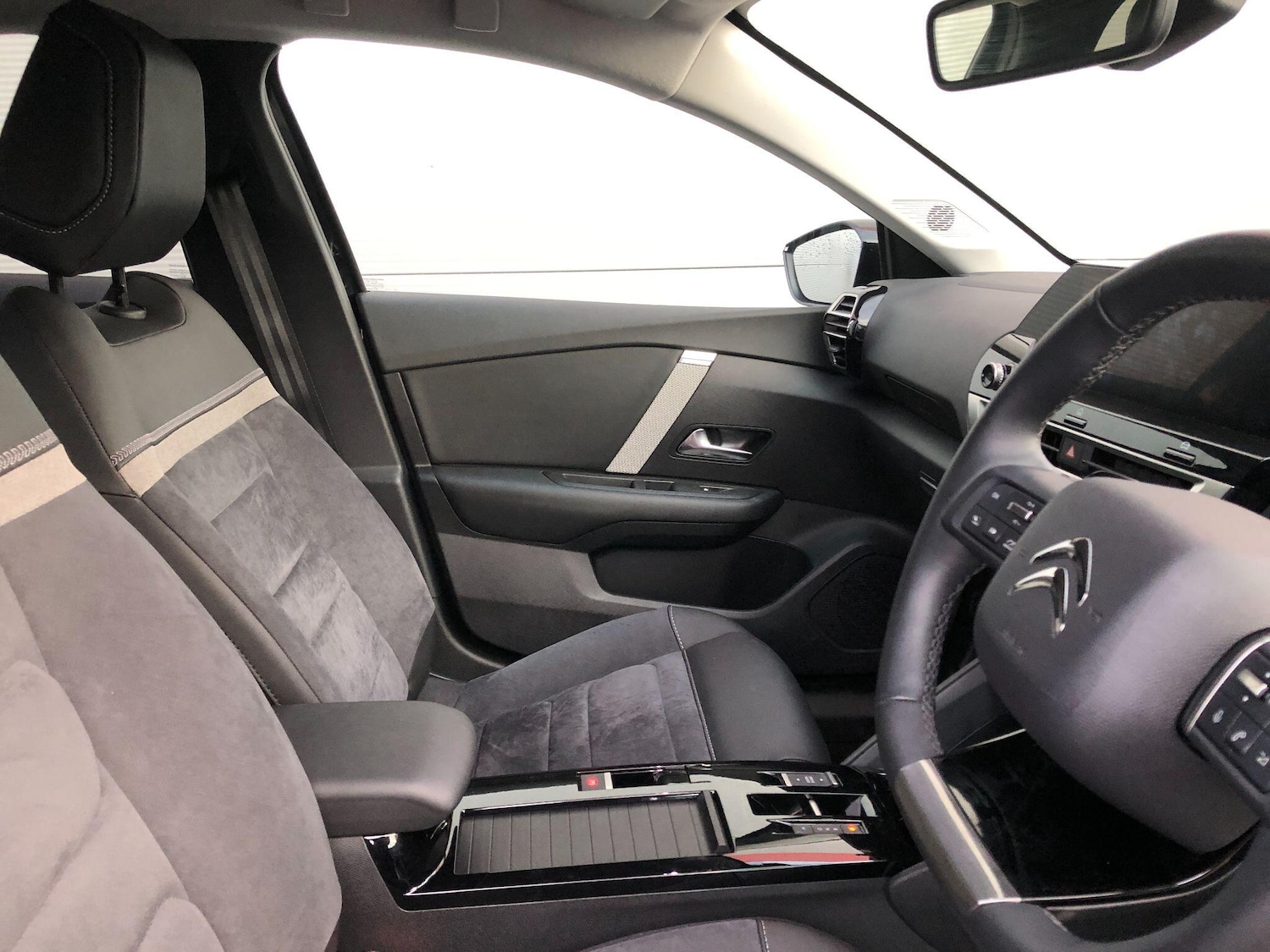 Used Citroen C4 2024 for sale - 76786917: Photo 16