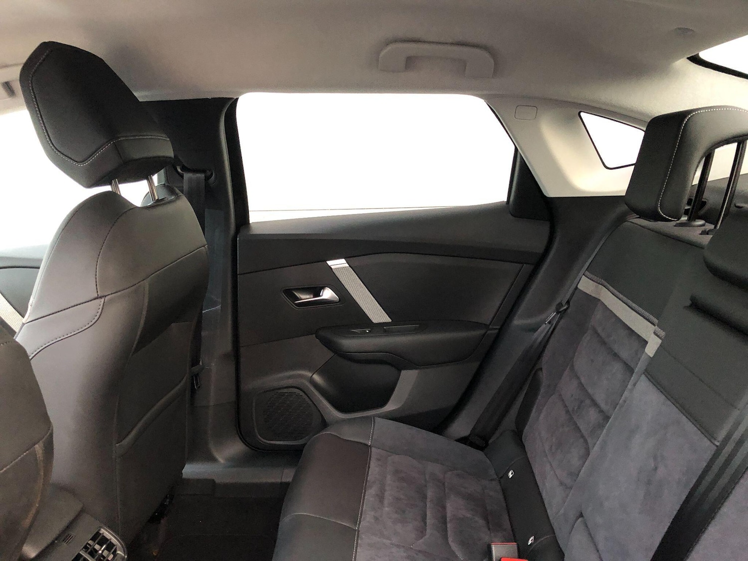 Used Citroen C4 2024 for sale - 76786917: Photo 20