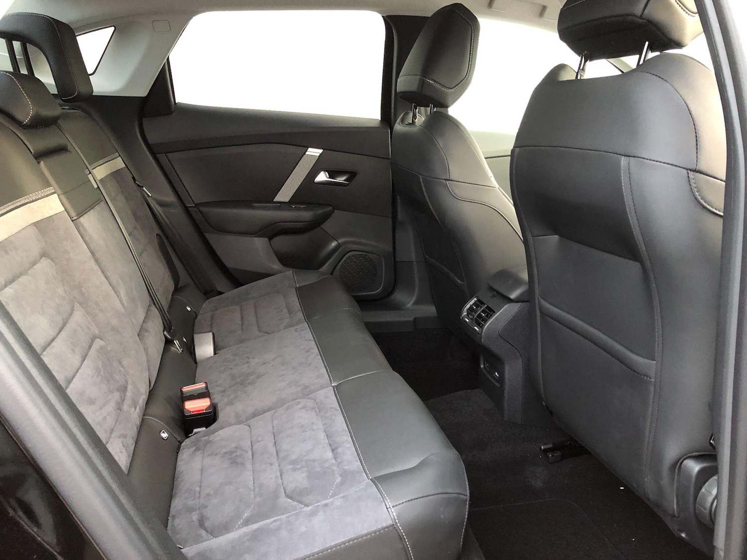 Used Citroen C4 2024 for sale - 76786917: Photo 21