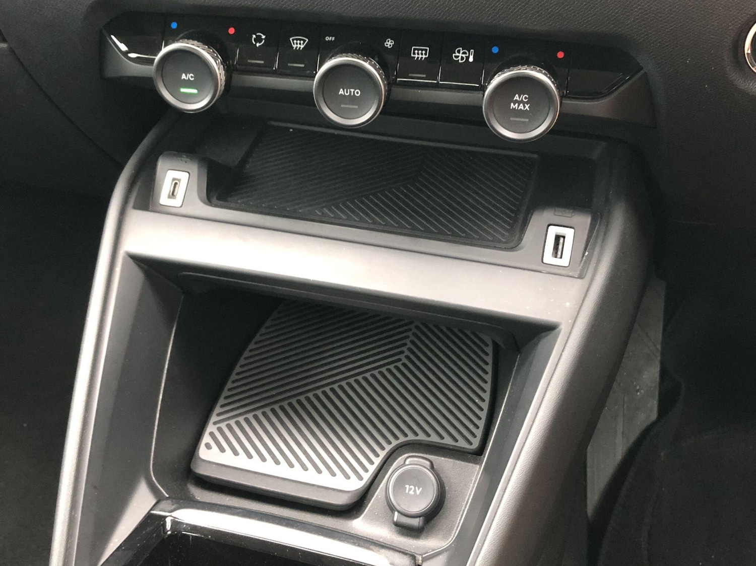 Used Citroen e-C4 2021 for sale - 76657593: Photo 18