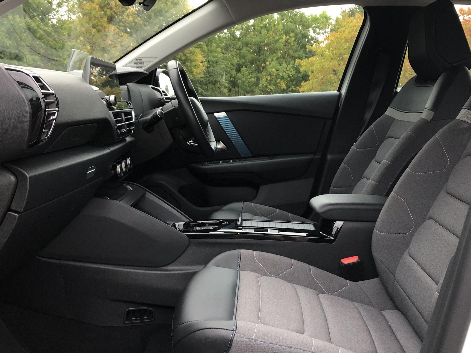 Used Citroen e-C4 2021 for sale - 76657593: Photo 3