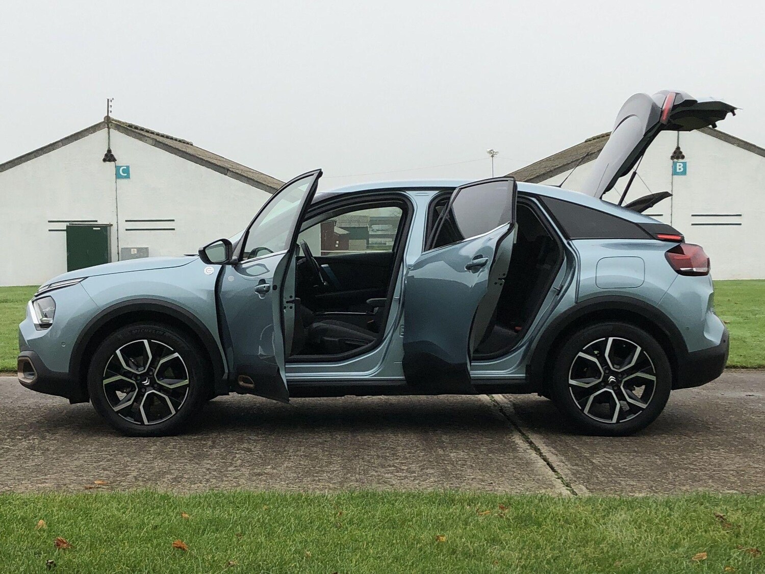 Used Citroen e-C4 2023 for sale - 76398080: Photo 14