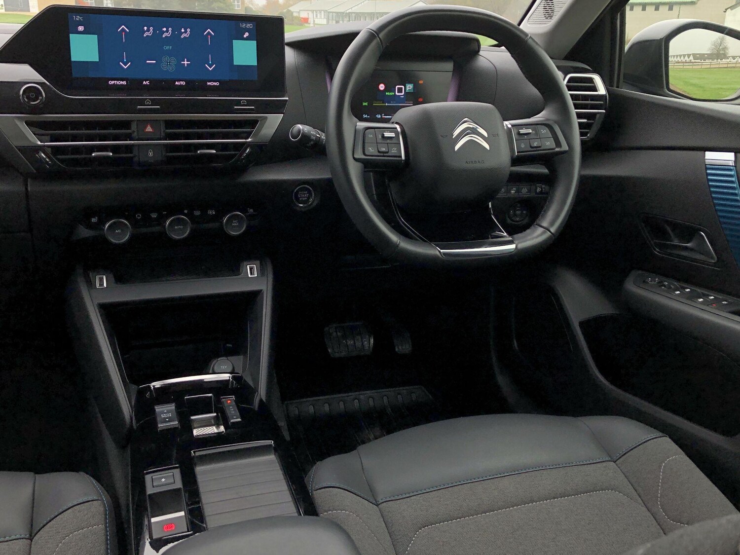 Used Citroen e-C4 2023 for sale - 76398080: Photo 19