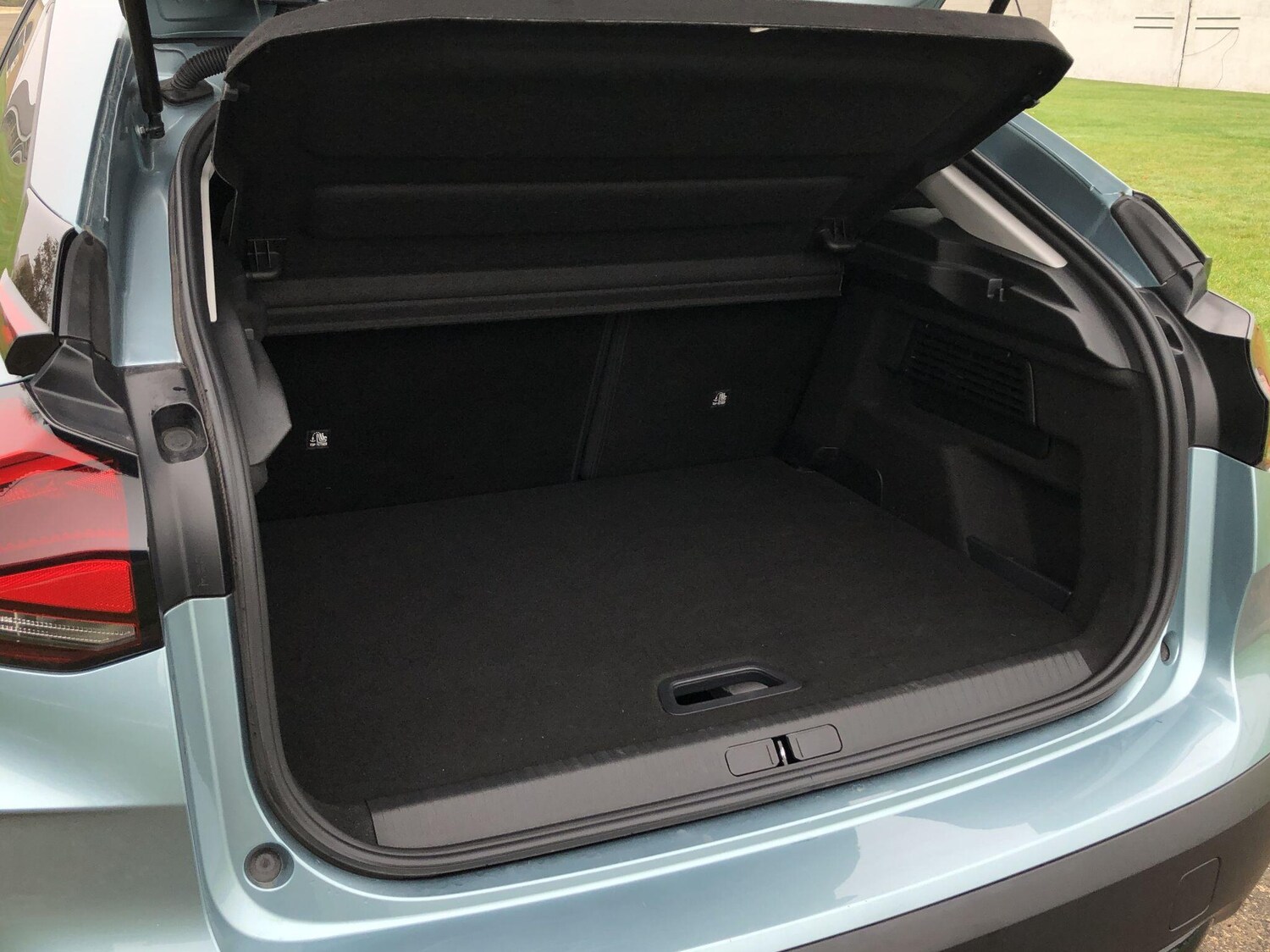 Used Citroen e-C4 2023 for sale - 76398080: Photo 28