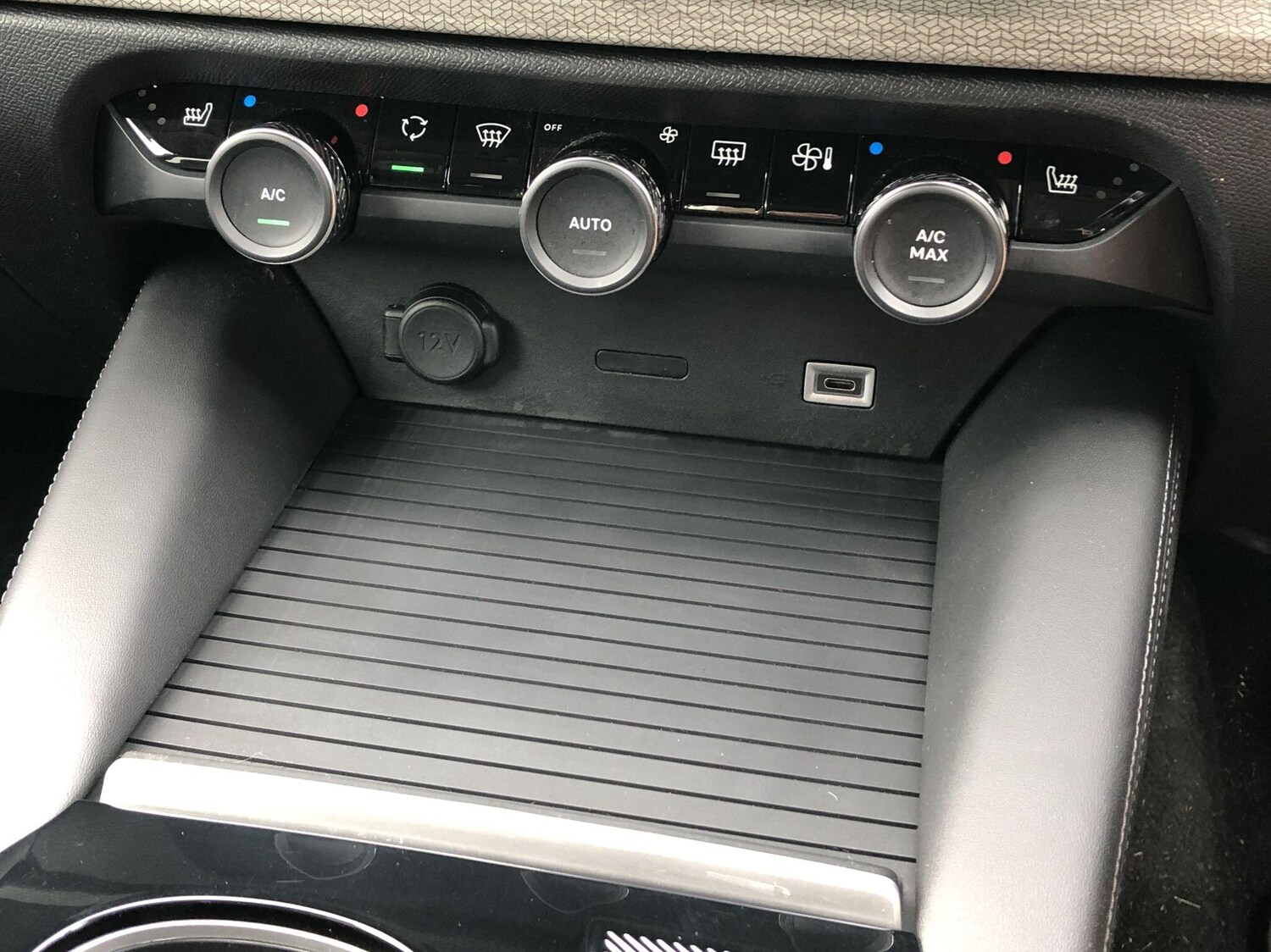 Used Citroen C5 X 2024 for sale - 75657907: Photo 32