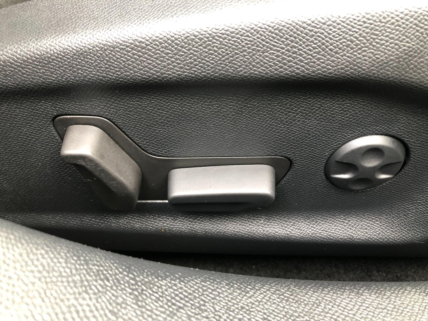 Used Citroen C5 X 2024 for sale - 75657907: Photo 38