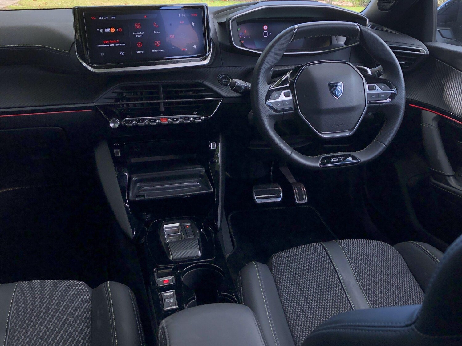 Used Peugeot 2008 2024 for sale - 75965799: Photo 15