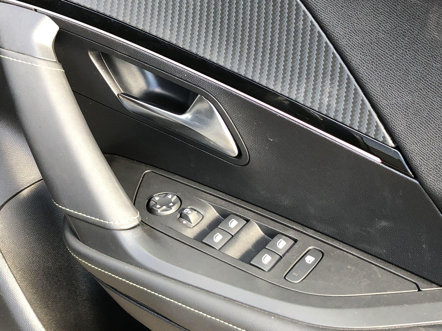 Used Peugeot 2008 2024 for sale - 75965799: Photo 17