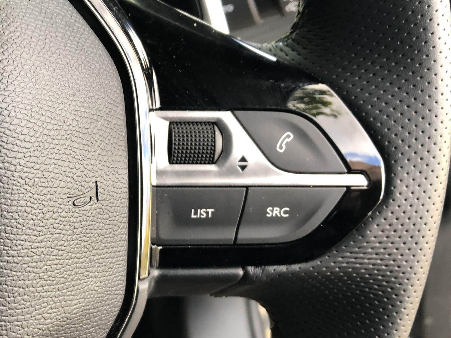 Used Peugeot 2008 2024 for sale - 75965799: Photo 25