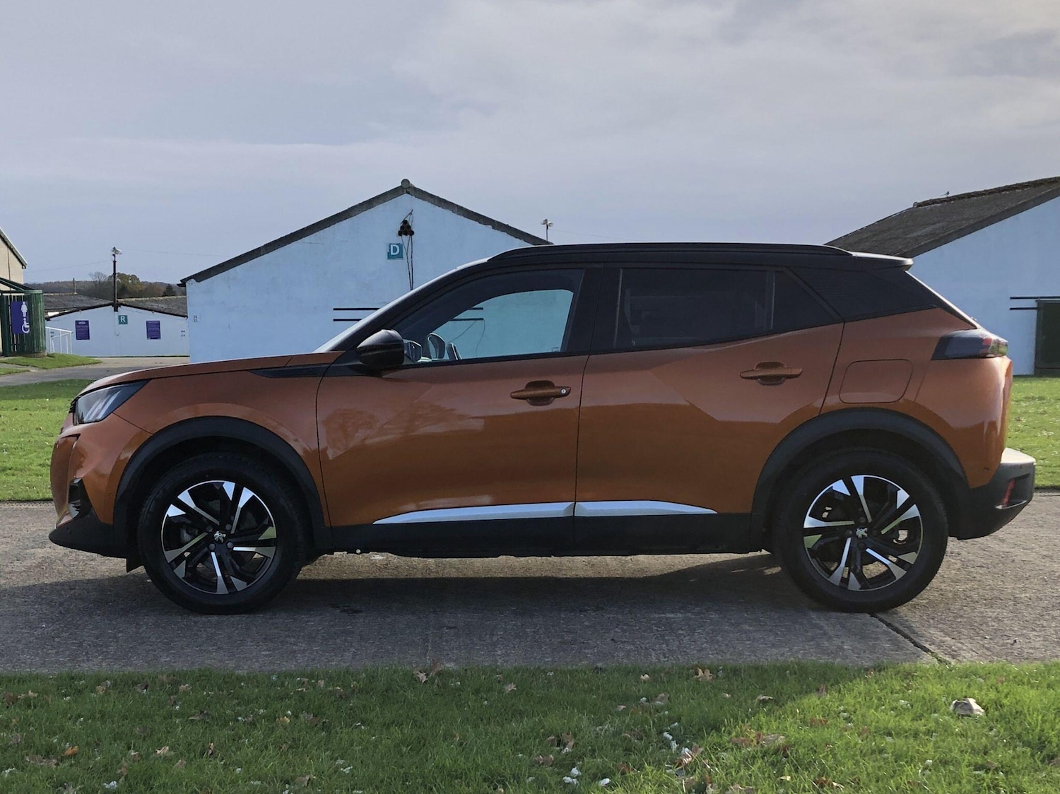 Used Peugeot E-2008 2021 for sale - 76549541: Photo 12