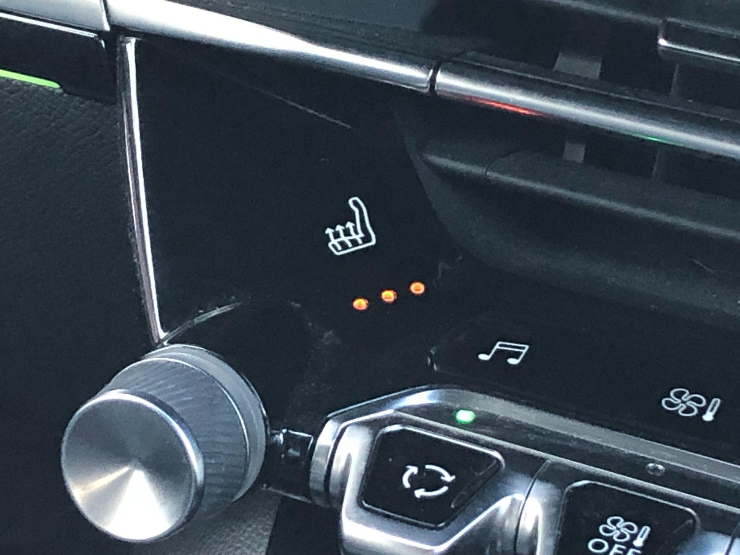 Used Peugeot E-2008 2021 for sale - 76549541: Photo 34