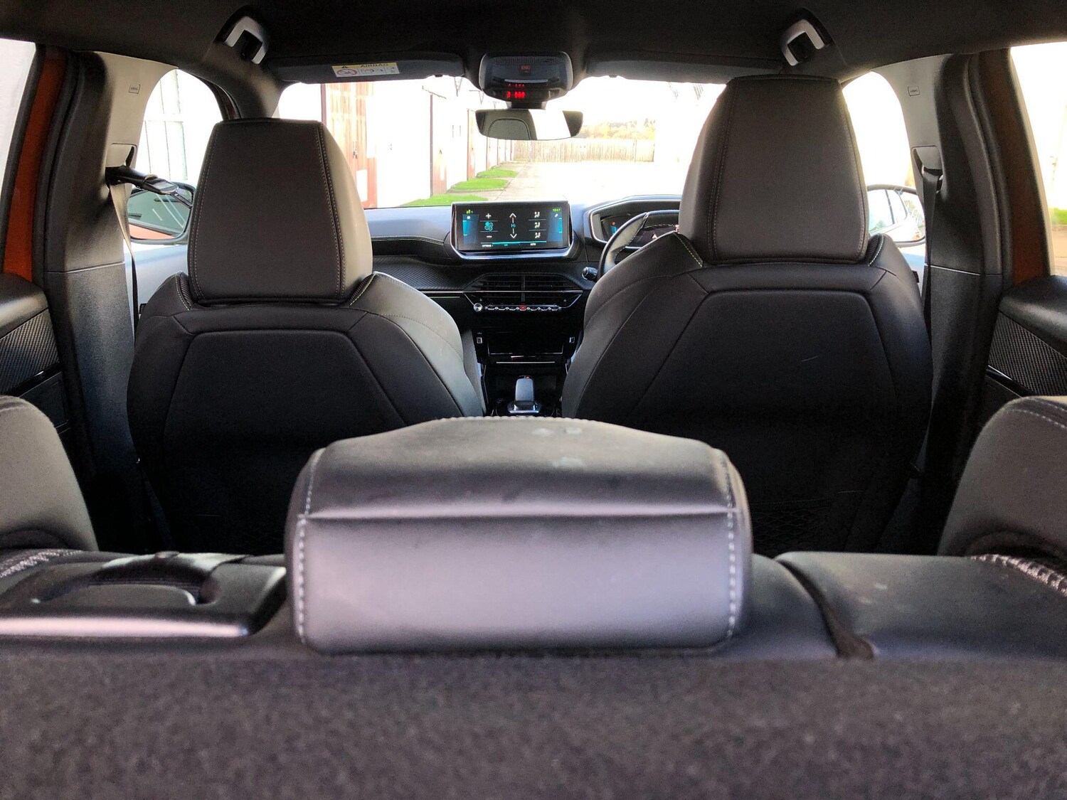 Used Peugeot E-2008 2021 for sale - 76549541: Photo 35