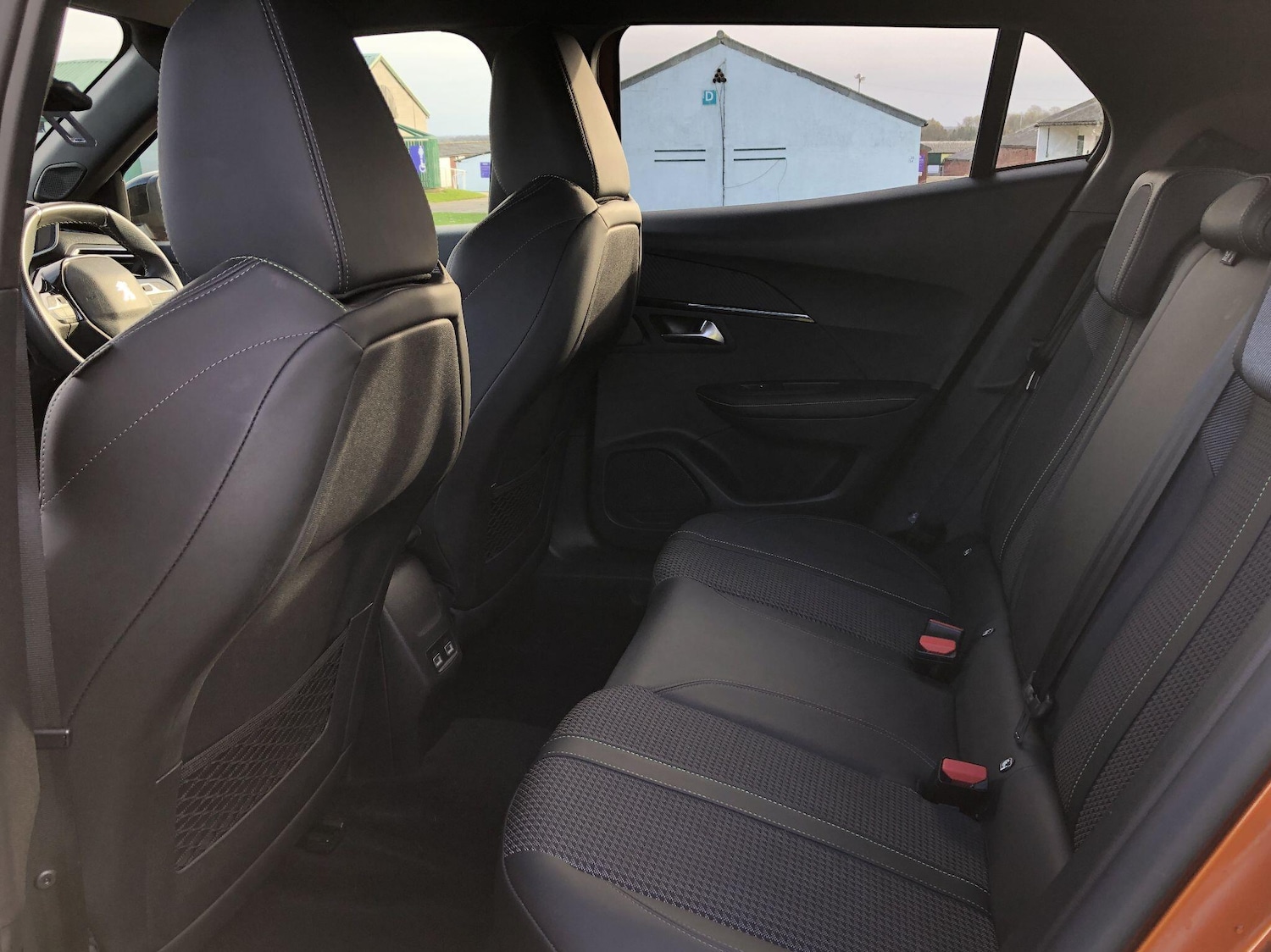 Used Peugeot E-2008 2021 for sale - 76549541: Photo 5