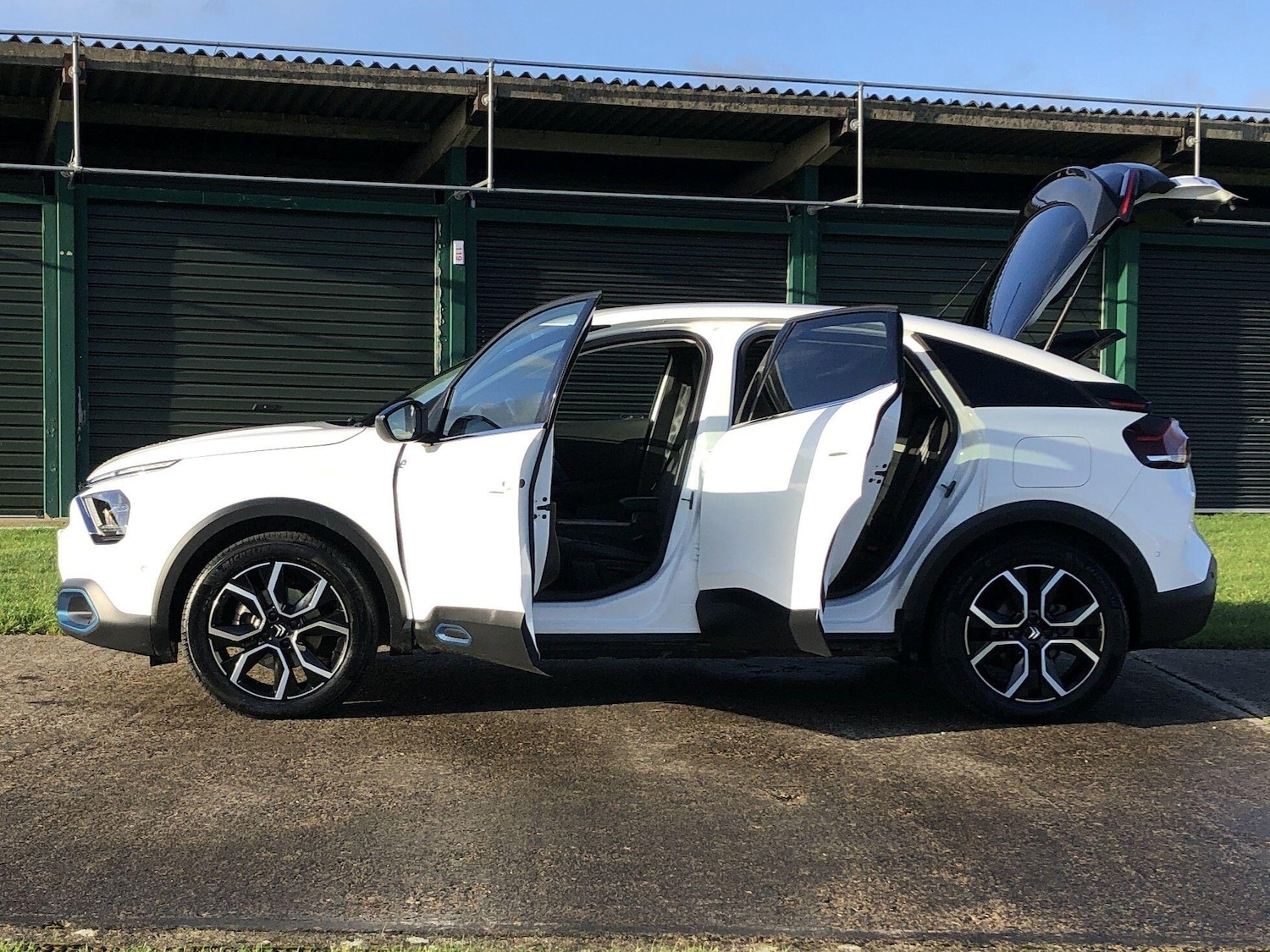 Used Citroen e-C4 2024 for sale - 76728760: Photo 15